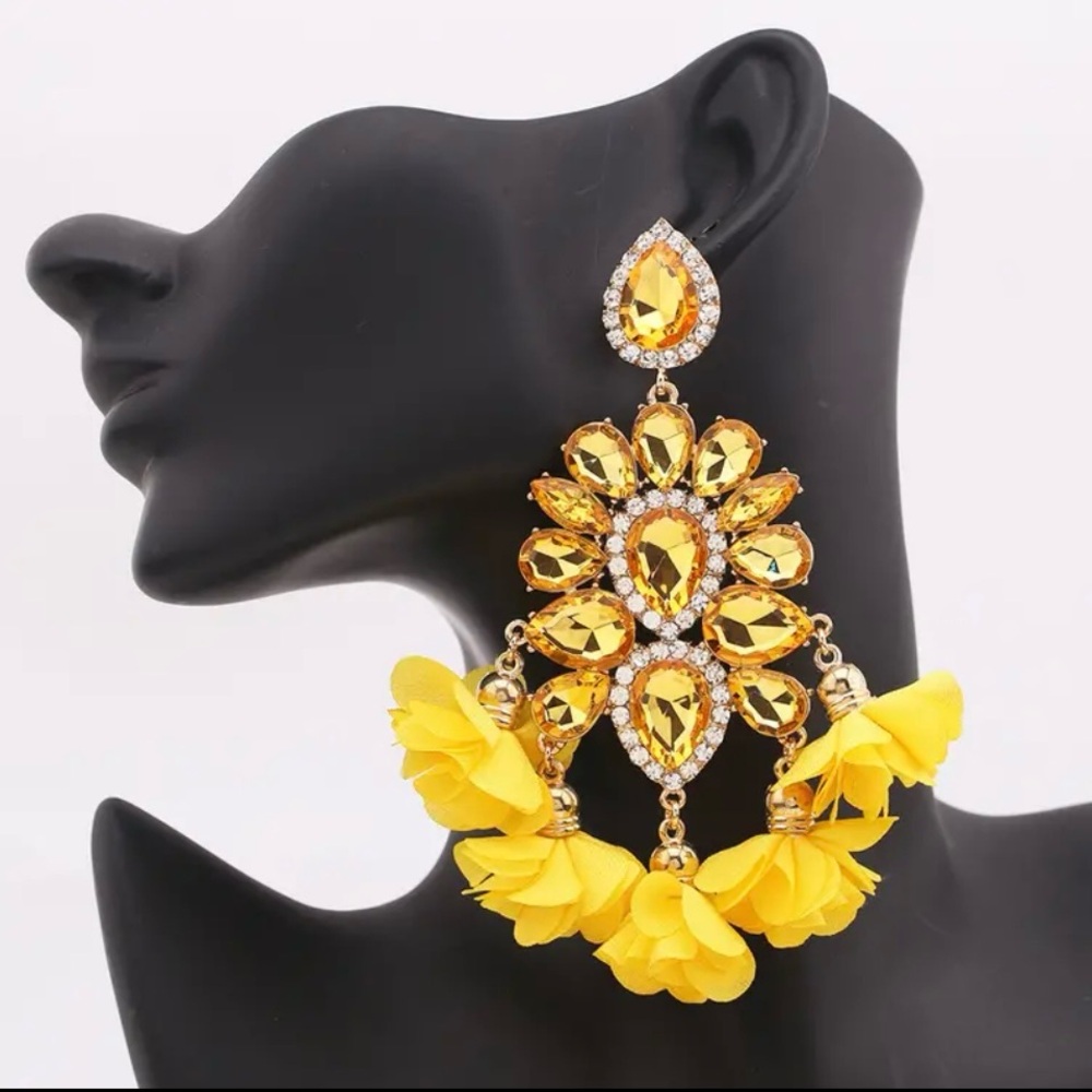 Yellow Chic Chandelier Dangle Earrings 22k Gold Plated Sparkling Flower Design
